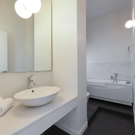 Contempora - 2 Bedrooms & 2 Baths - Sant'ambrogio & Last Supper * מילאנו