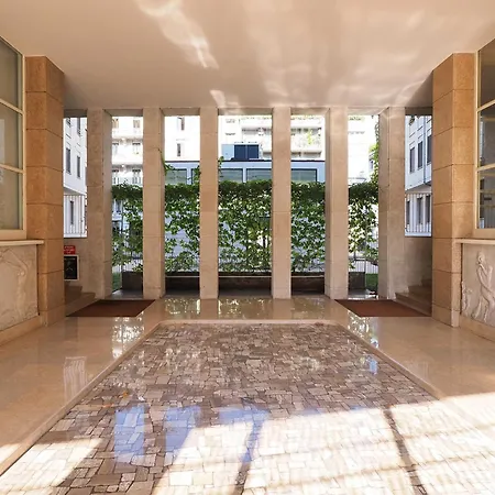Contempora - 2 Bedrooms & 2 Baths - Sant'ambrogio & Last Supper *